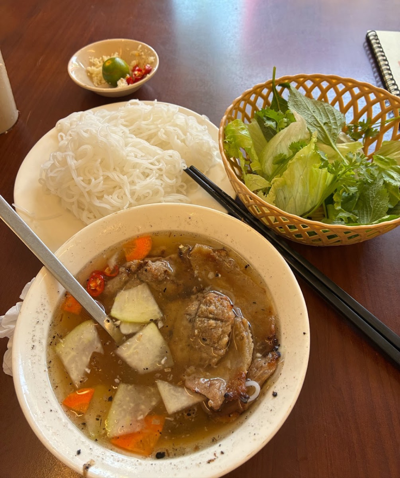 Bát bún chả